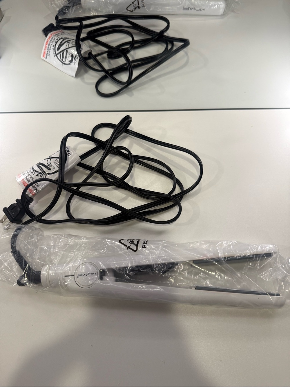 NuMe White and Black Flat Iron Hair Straightener